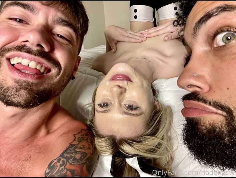 Make sure to check out my new Easter scene with @littlekenda..