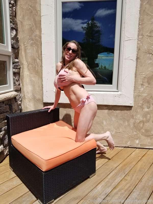 It's almost Summer. And it's time to get a little bit of Sun..
