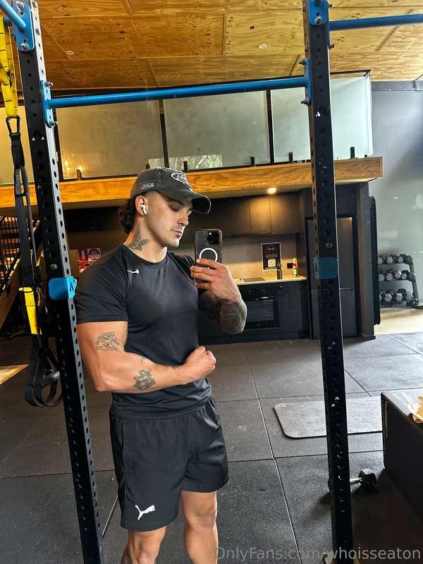 Daddy’s been working out!
