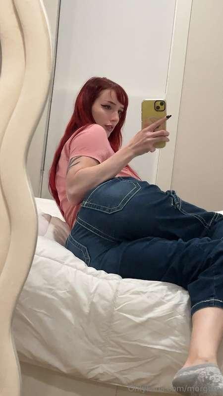 think u can make these jeans come off? 😉😏