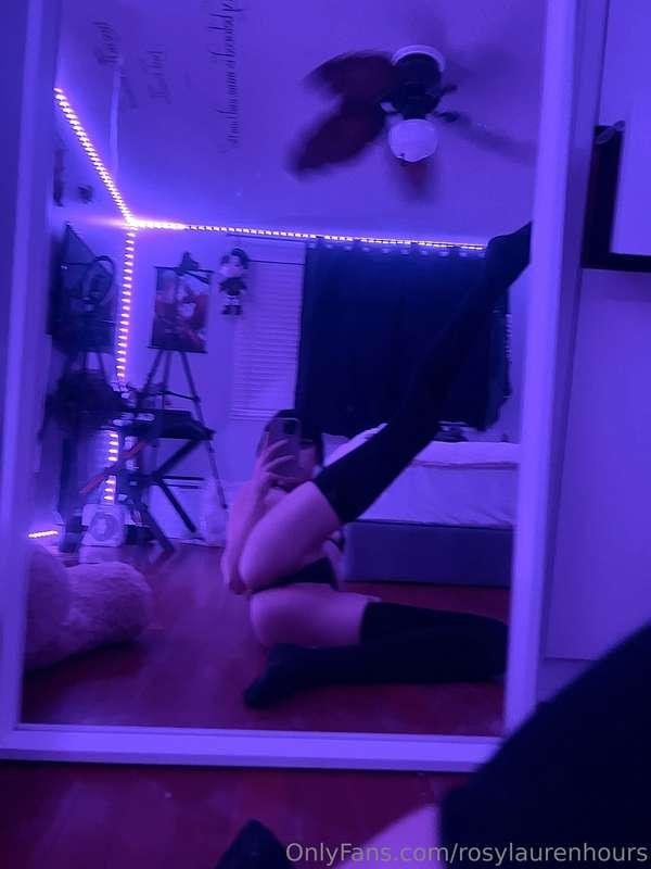 Ram me in this position, Daddy 🤭💦