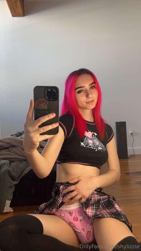 Beside my big ass titties... DM me what's my most attractive..