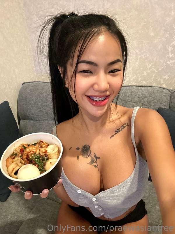 @praewasian  yummy