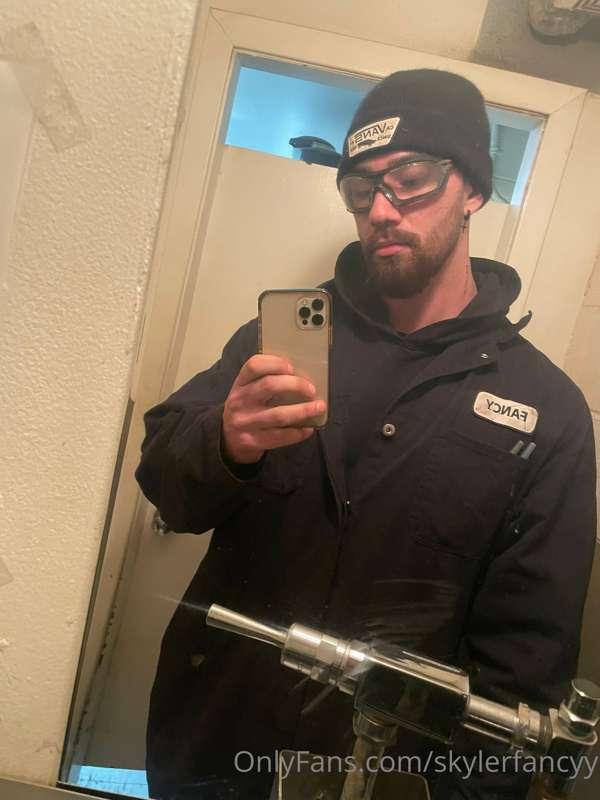 Tip me so I can quit my job and workout