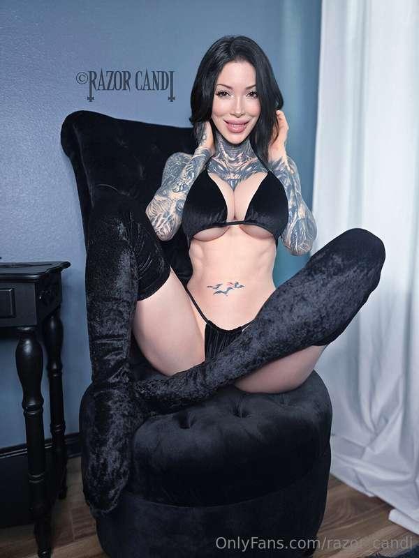Draped in velvetsub to my VIP onlyfans @razorcandi to see th..