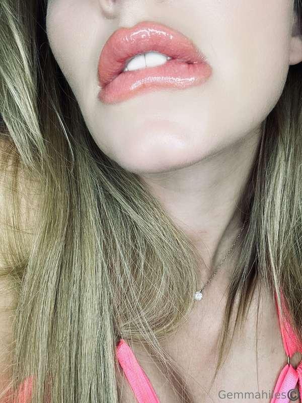 Bite my lips 🥵