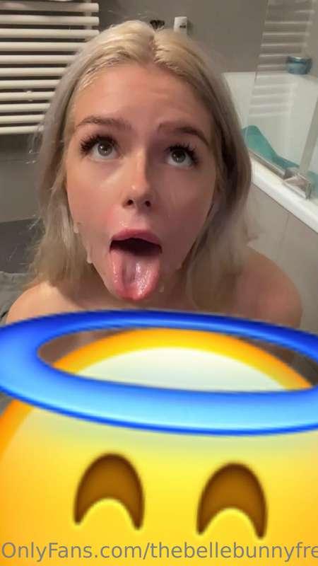 FILTHY LITTLE CUM SLUT💦🤤 takes a load on @thebellebunny only..