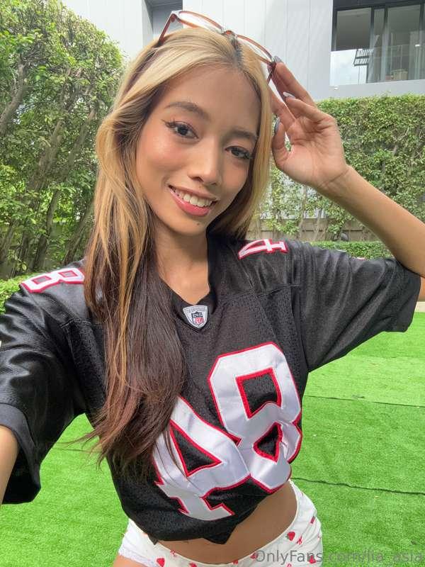 your fav girl’s here. ❤️ 