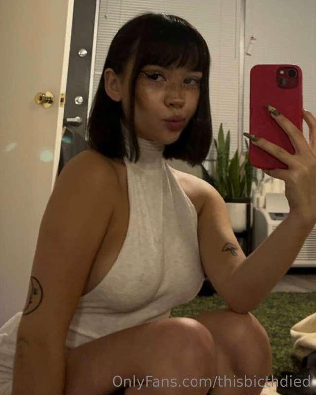 thisbicthdied image #1