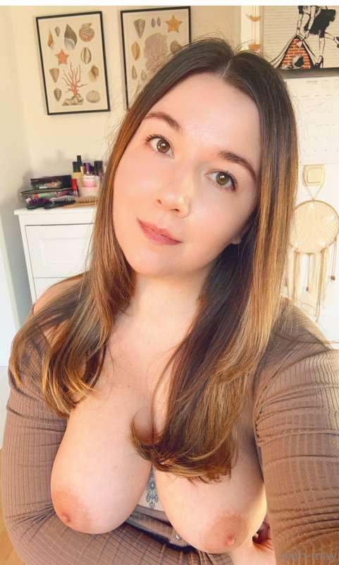 😘