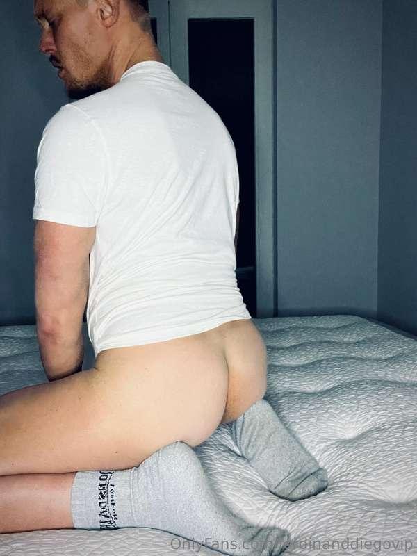 More pictures with my 🍑?
