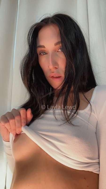 https://www.wishtender.com/laylalewd

are you feeling extra ..