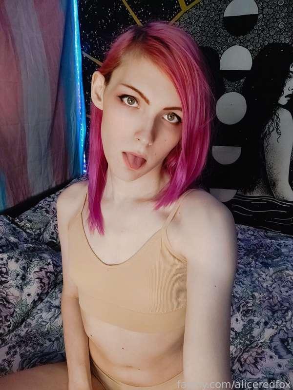 Perfect face and perfect ass 🍑