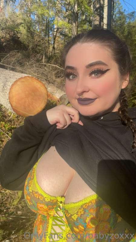 I took some really cute new butthole pics & a new video in t..