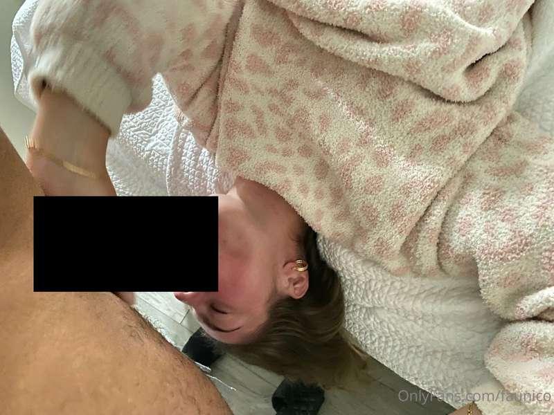 HOTEL/AIR BNB SEX BUNDLE

Watch her suck my dick with her he..