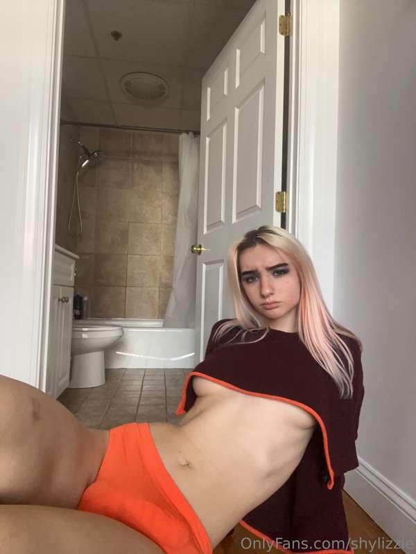 I've been soooo horny today... DM me something that will cal..