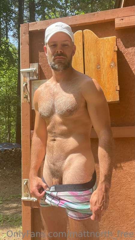 The sun is hitting just right today. For access to all the p..