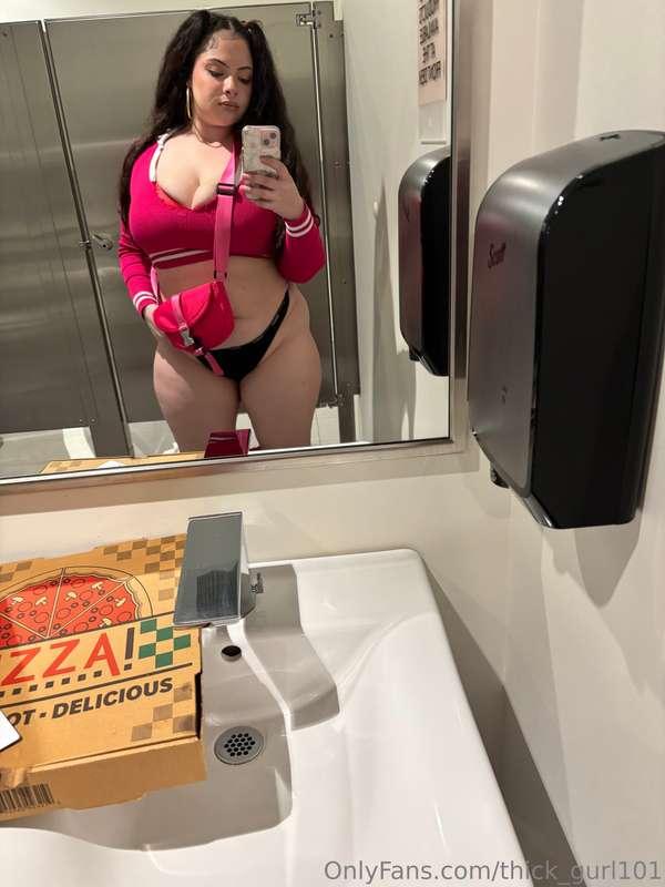 thick_gurl101 image #17