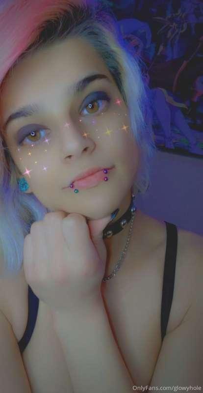 glowyhole image #0