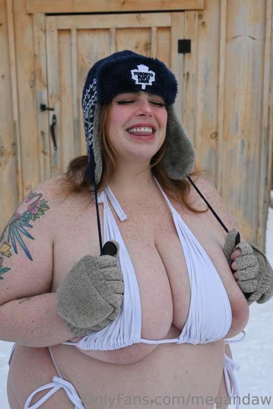 Wanna go skiing?!