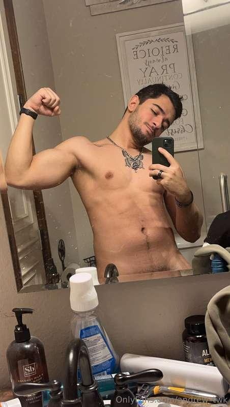 I know u want whats underneath