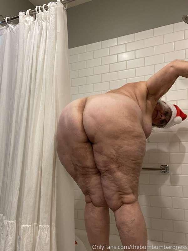 thebumbumbaroness image #2