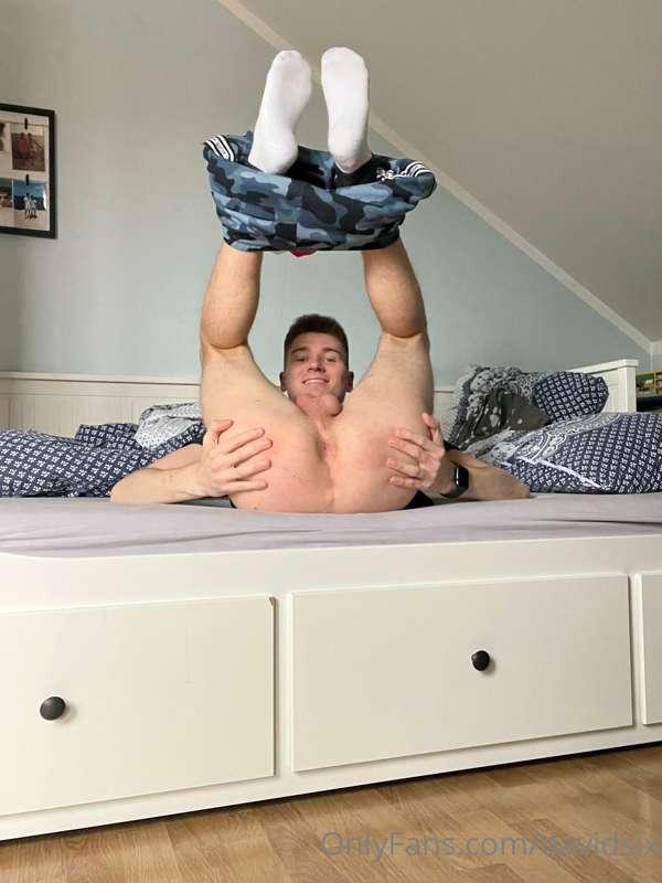 put your cock into my hole and fuck me so hard
