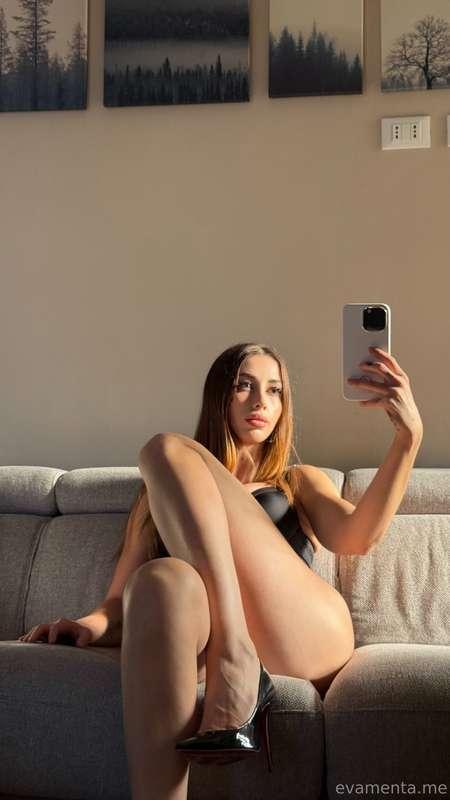 🇮🇹 Chi mi fa compagnia in chat? 🇬🇧 Who chats with me on? 