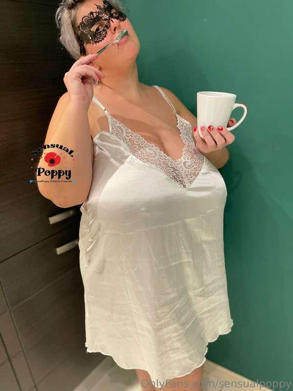 breakfast together to start the week?😘