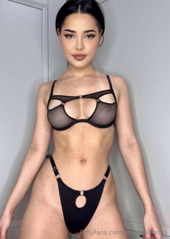 🌟 Discover Beauty with @arisha_blum 🌟✨ Youthful Glow: Timele..