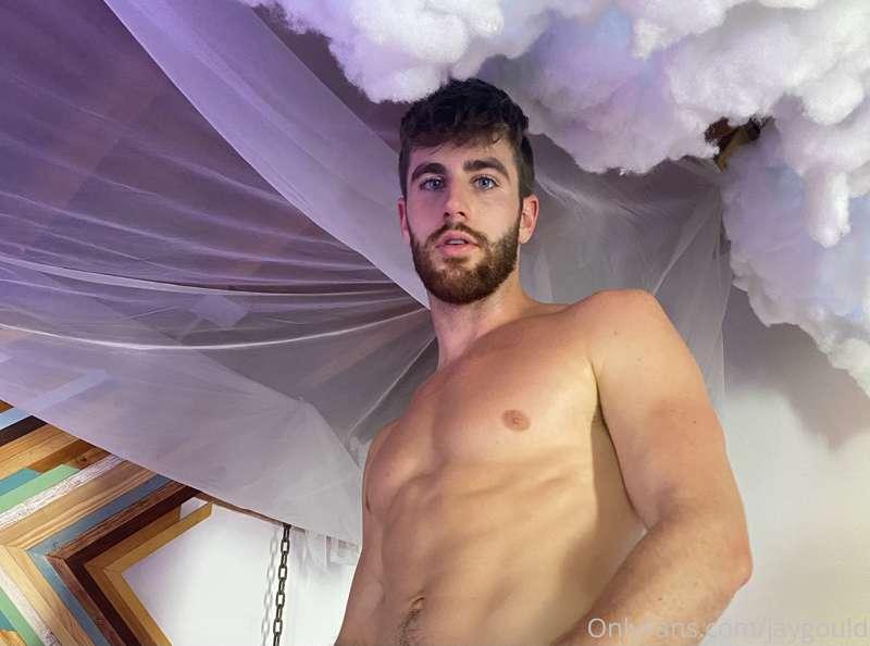 Who wants the uncropped photo and more never before seen pho..