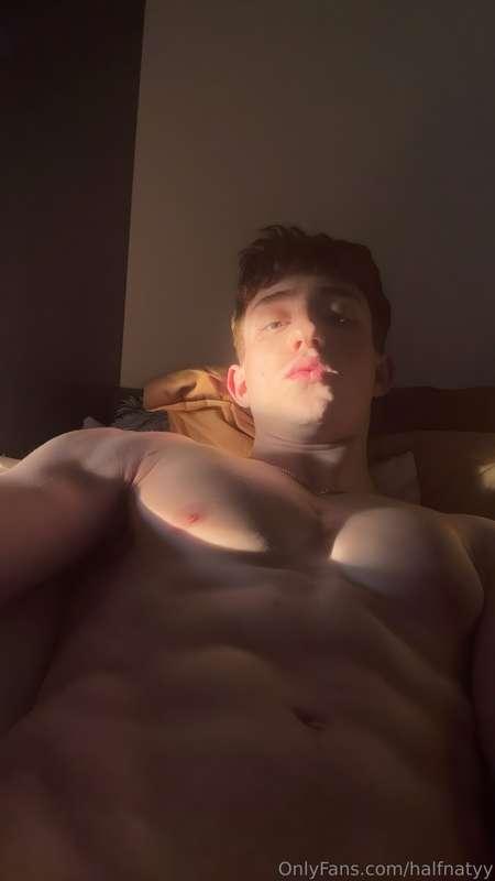 Abs on display, and so is my lust for you... or at least, th..