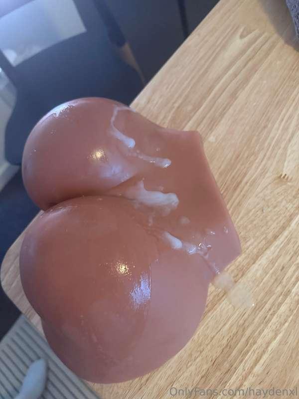 Hey peeps, Theres been a delay with a videographer this week..