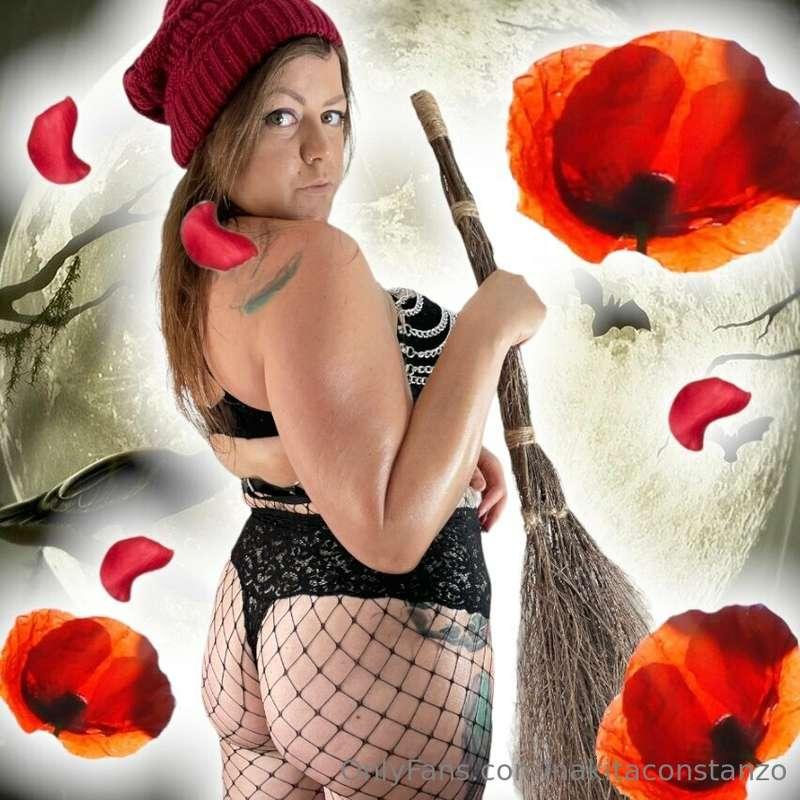 spooky season is upon us. 

don’t forget you can join my VIP..