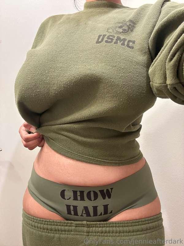 Leave a LIKE if you support the troops! 😍💚🪖I made a b/g vide..