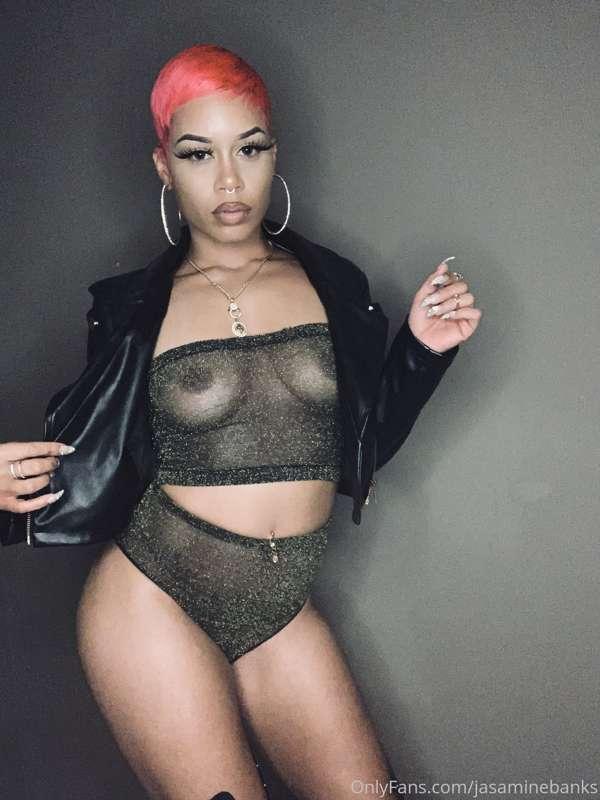 Before my show tonight at Primetime41 in Macon GA!! Do I loo..