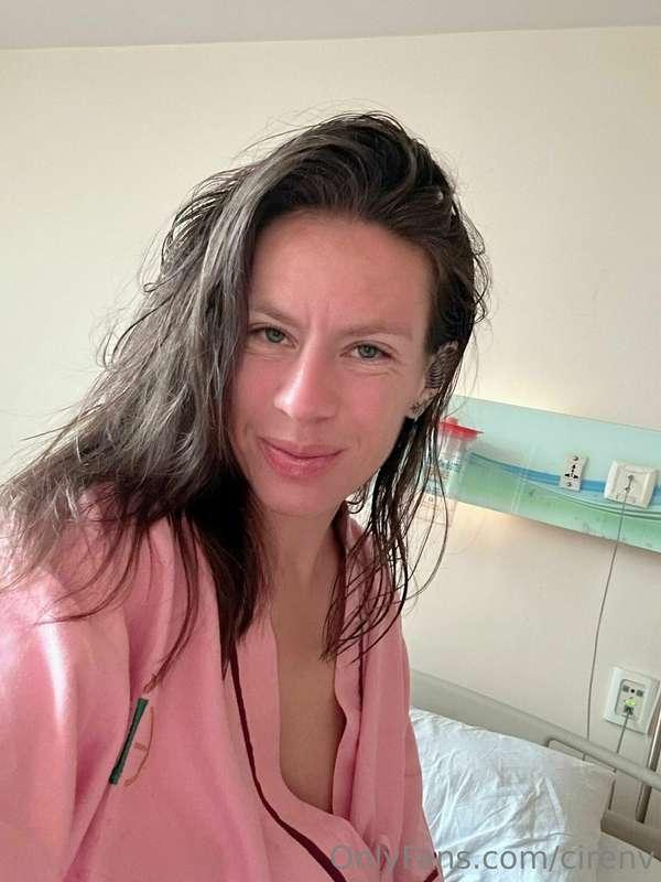 Feeling a bit better and got a nice long, hot shower. 🥰

Fee..