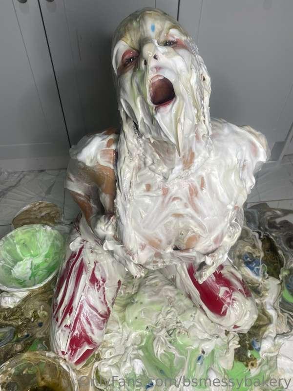 bsmessybakery image #1