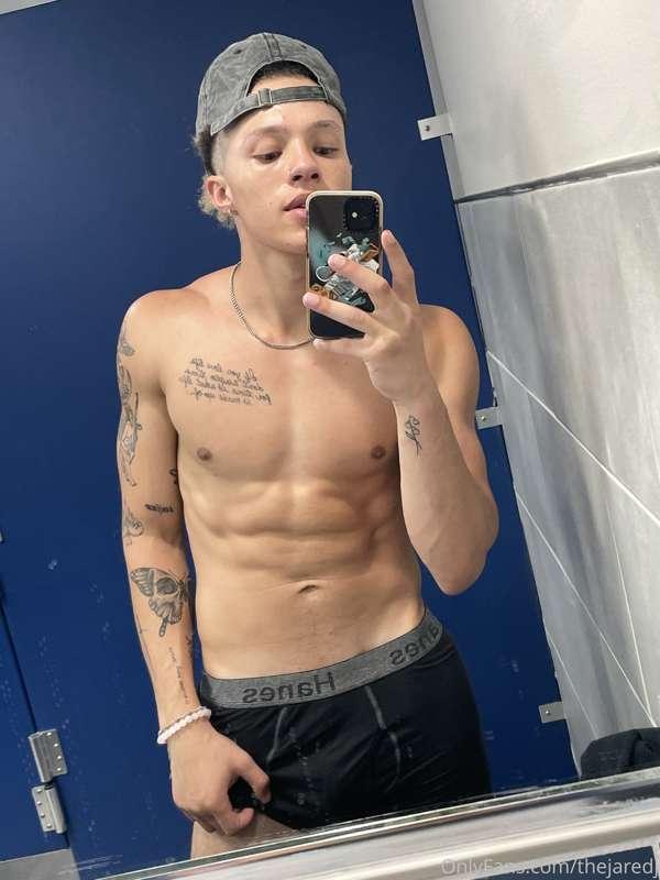 Tip me for free content in your dms😈🍆👀 (the better the tip t..