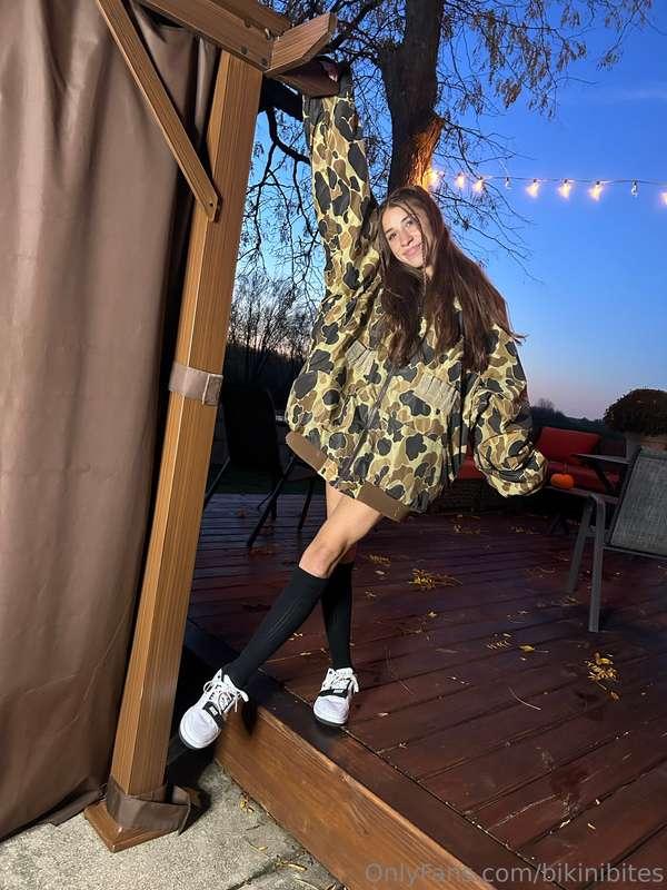 just your fav silly lil baddie bein cute n chaotic 😇💋