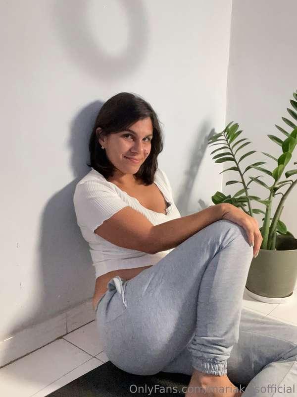 Here you see the shy version of me but on my vip page It’s a..