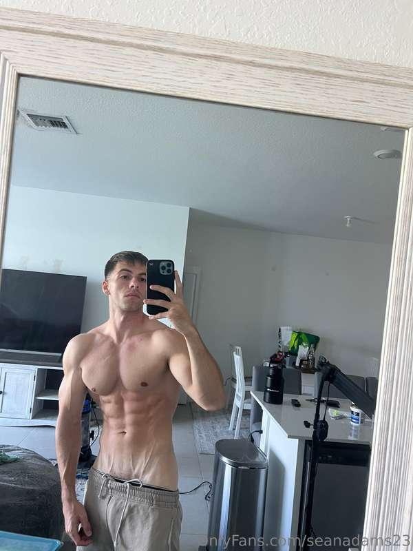 You wanna see the rest of those veins? 😏