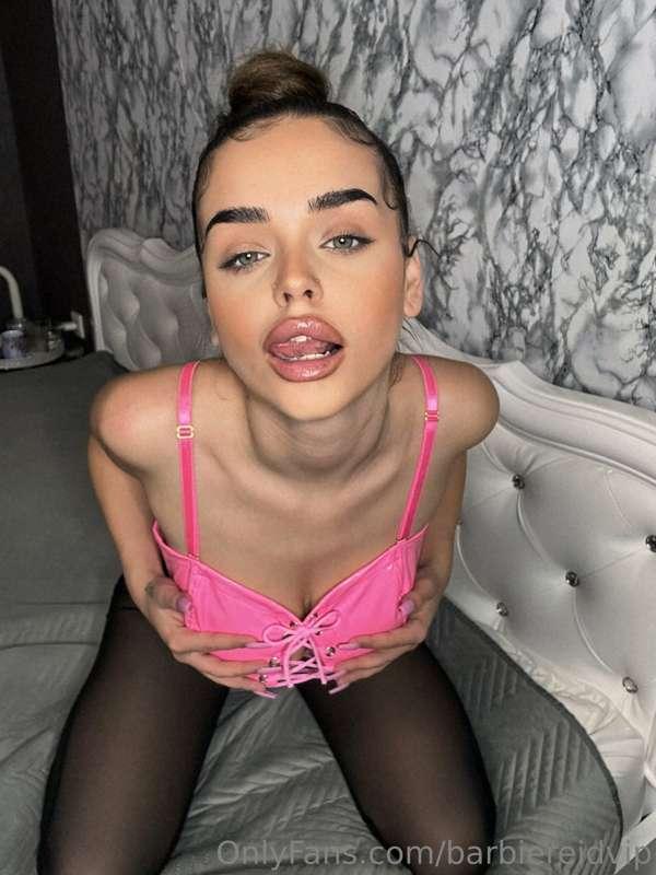 Love would you like me to be a bad girl with you and force y..