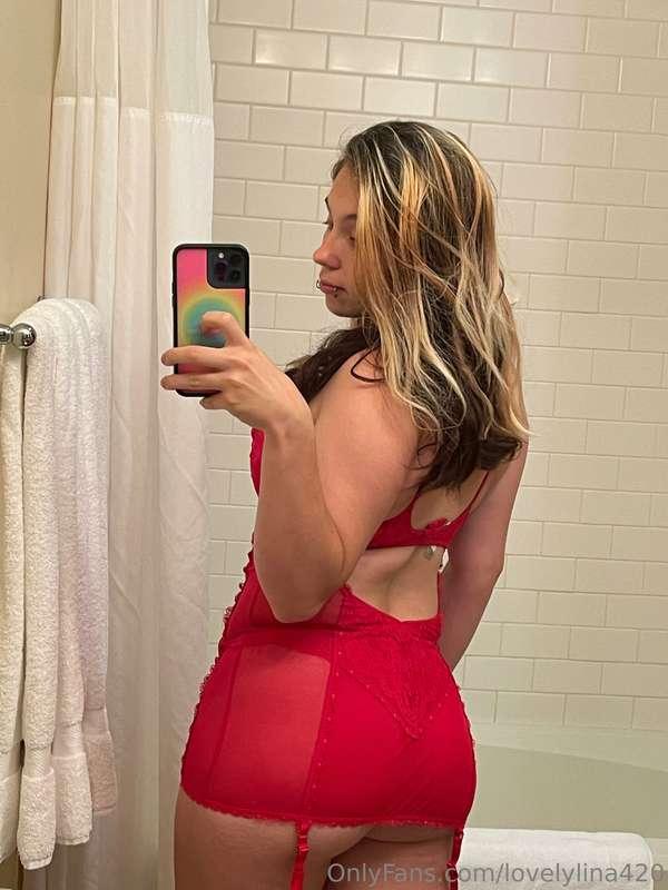 lovelylina420 image #3