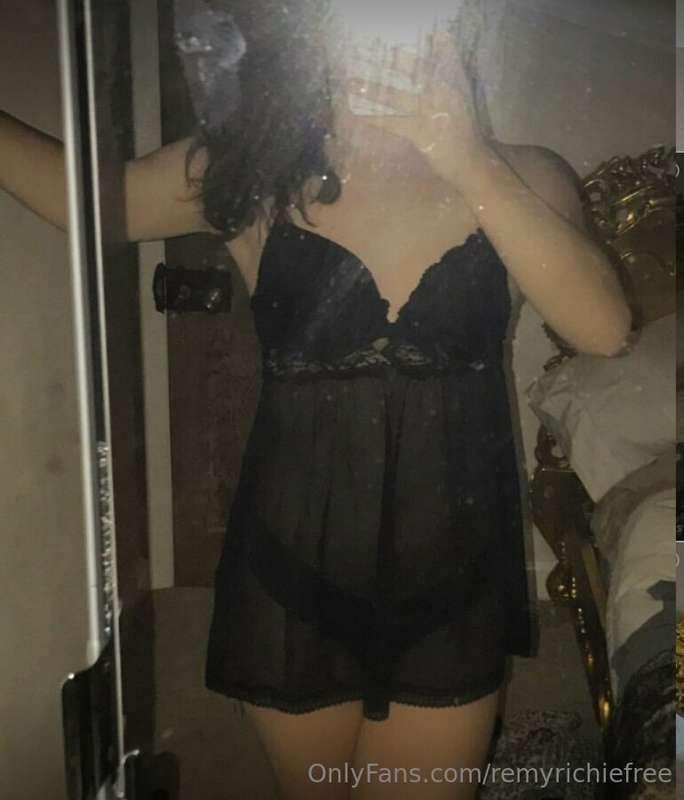 Prepping for some cheeky bedtime fun 😉🔥