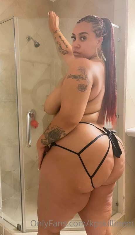 Want to see me take them off or turn around? Dm me
