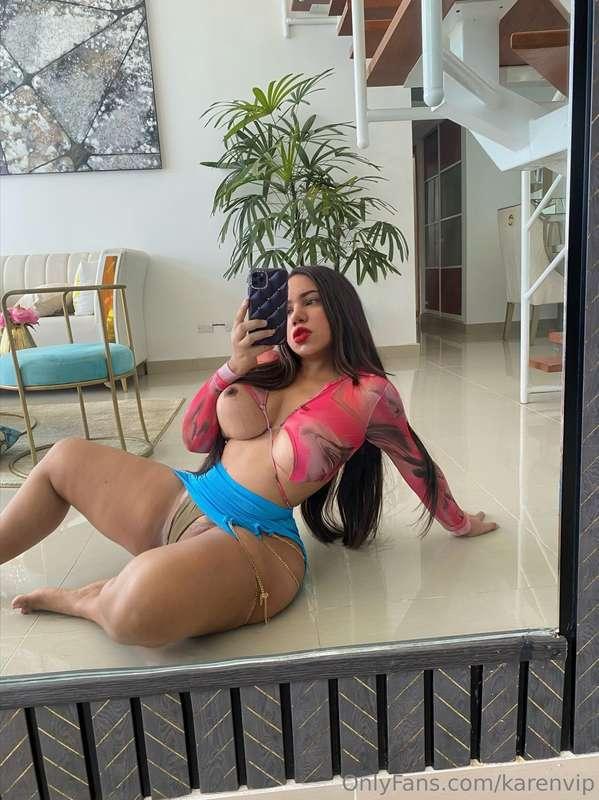 Papi quieres verme en vivo ahora vamos hacer una videollamad..