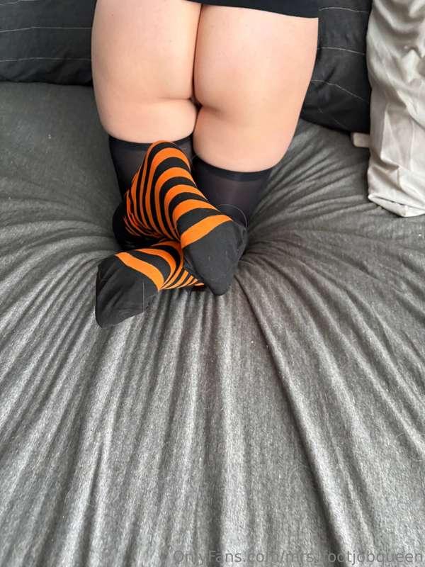 mrs_footjobqueen image #17