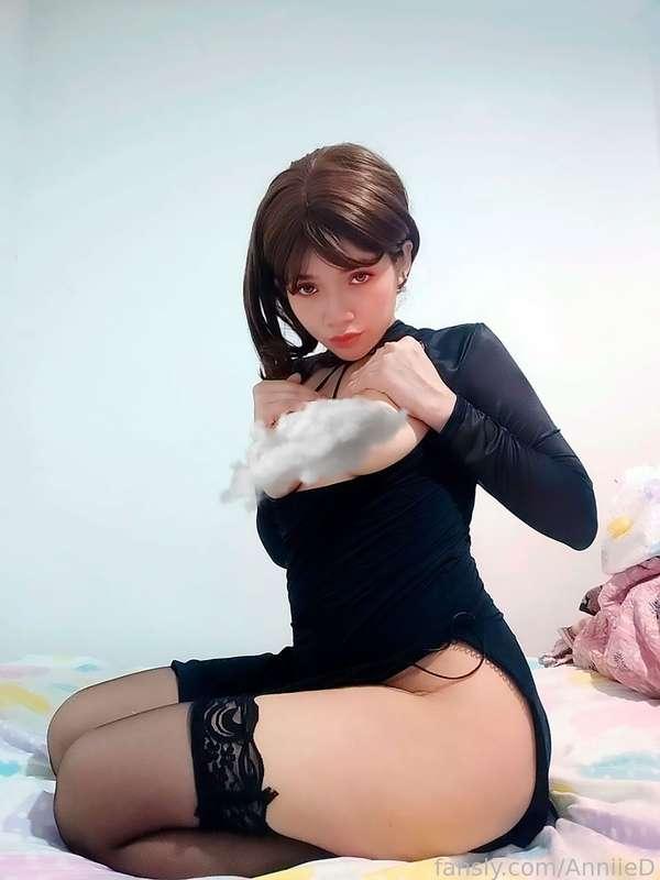 Tengo una carita inocente pero quiero hacer cosas malas

Que mi carita y mi mirada no te engañen, si quisiera que me propongas conocernos mejor, tal vez conocernos sin ropa, que tu mano suba por mi media, después por toda mi perna hasta que llegues a subir la falda de mi vestido y ponerme en la posición que desees. Aquí el que manda eres tu bebé🥺🥵🤤

