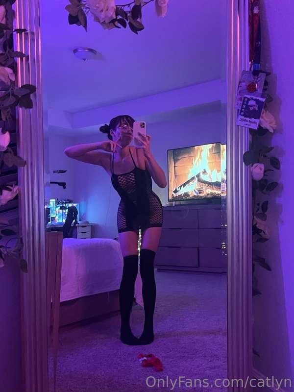 took off my panties to cum :))